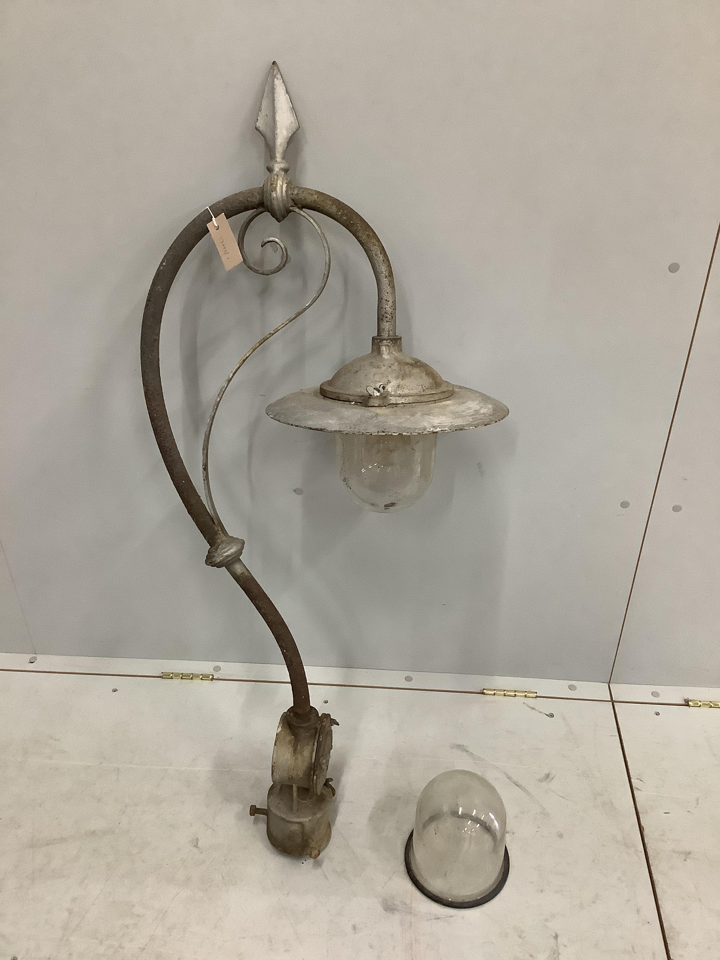 An early 20th century street lamp, height 122cm